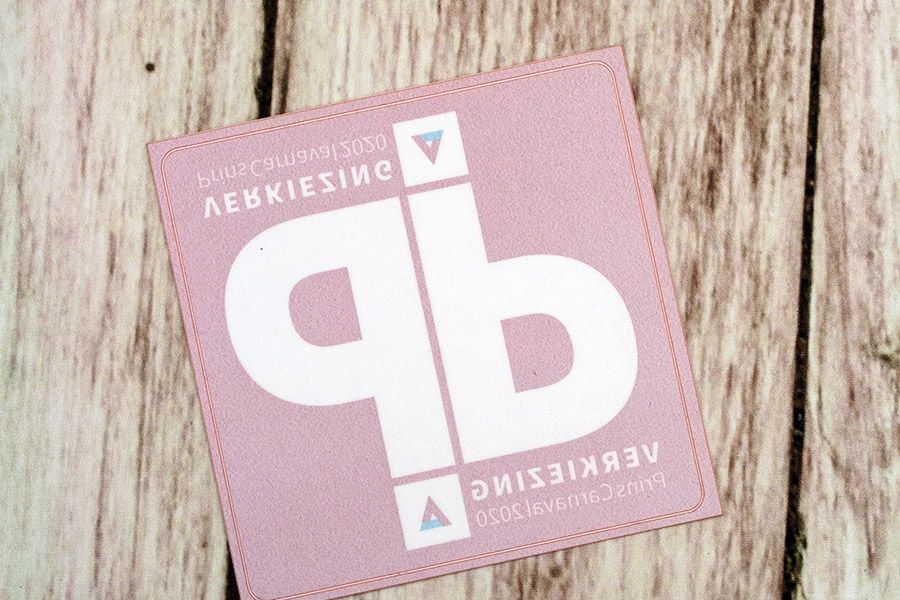 vierkante stickers voor een parking bij stad Aalst